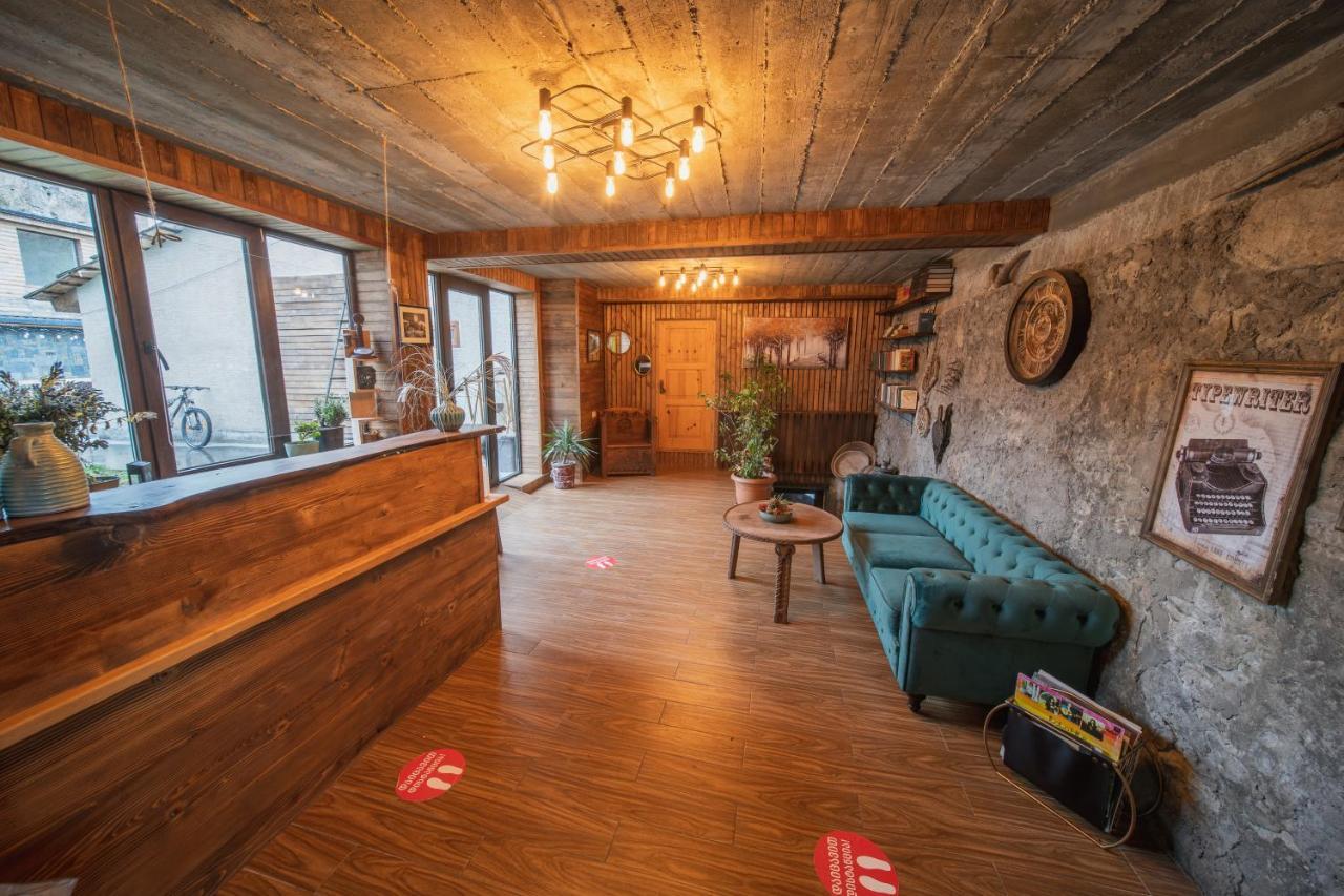 Hotel Old House Местия Екстериор снимка