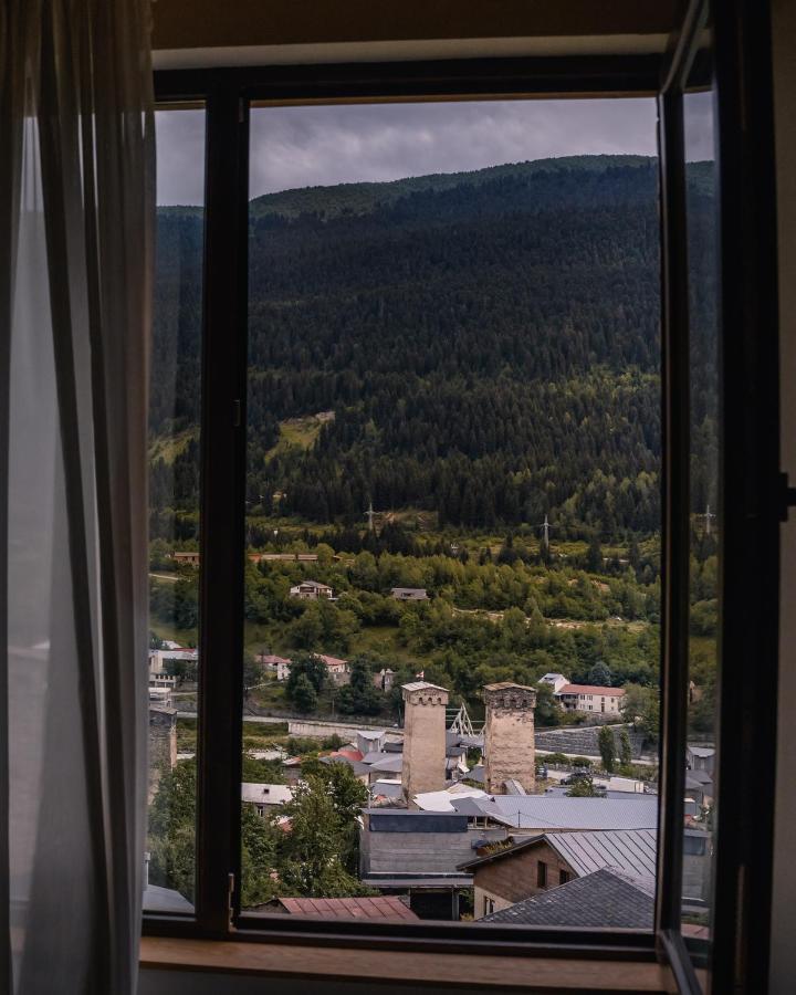 Hotel Old House Местия Екстериор снимка