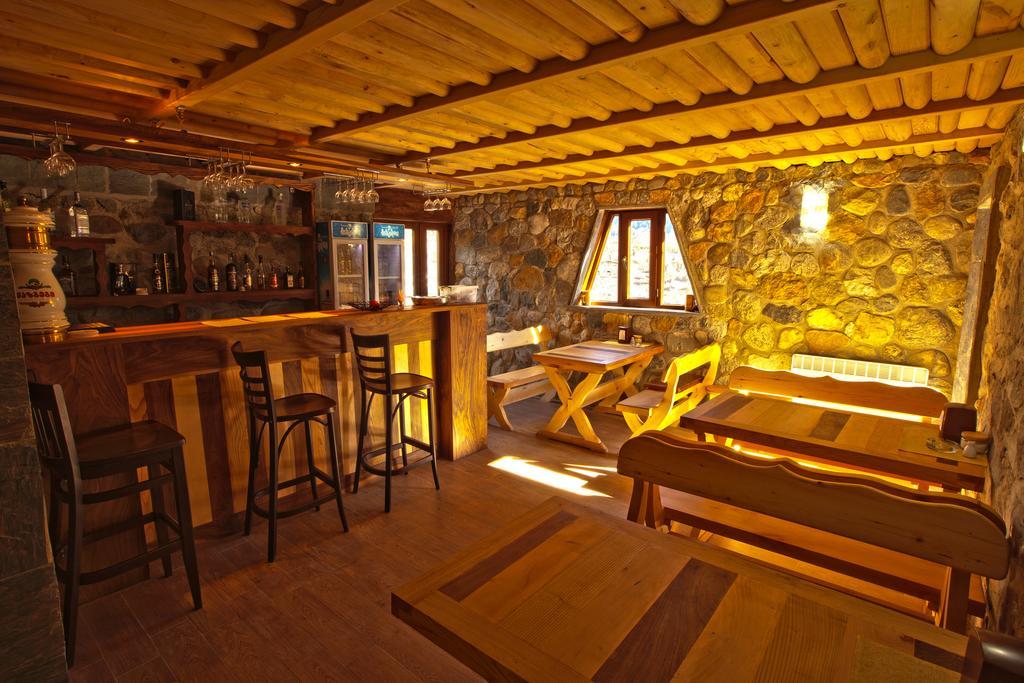Hotel Old House Местия Екстериор снимка